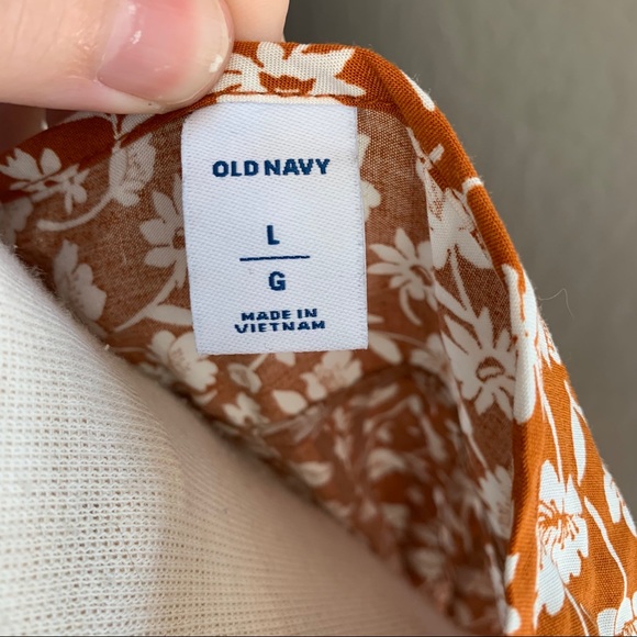 NWT Floral blouse - Picture 3 of 4